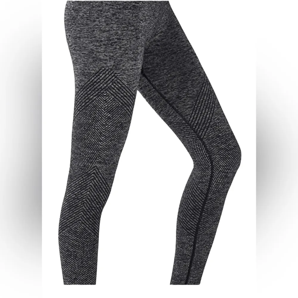 Fabletics High Waisted Seamless Ribbed Textured Leggings Womens Medium - Image 2