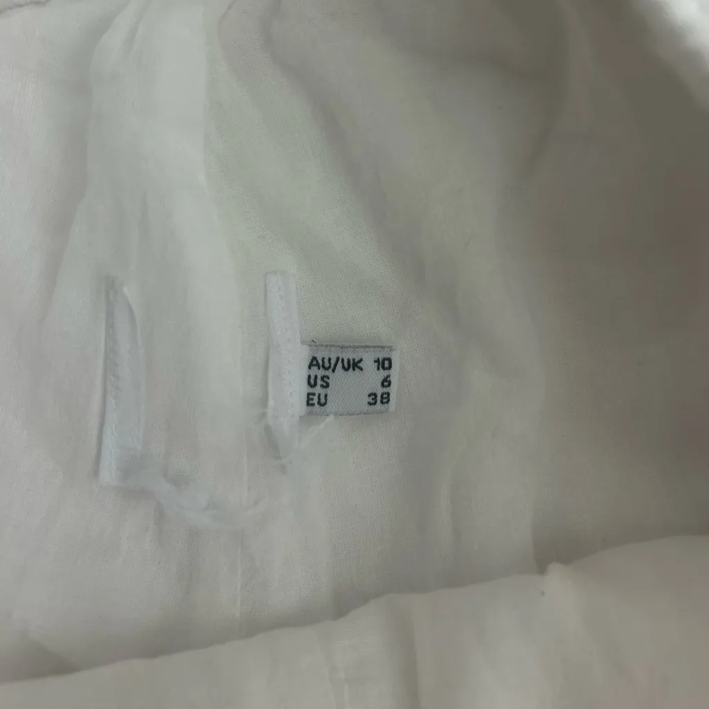 Princess Polly Linen Shorts - Image 3