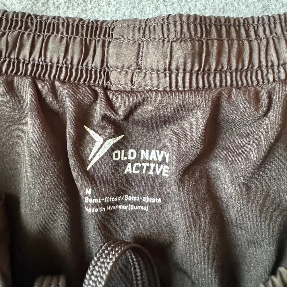 Active Shorts - Image 4