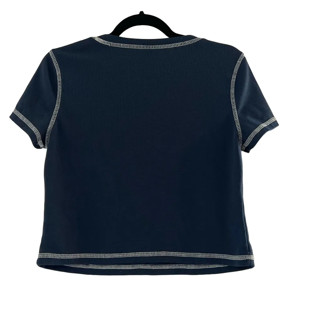 SHEIN EZwear Women’s Navy Blue Los Angeles Crop Top - Image 3
