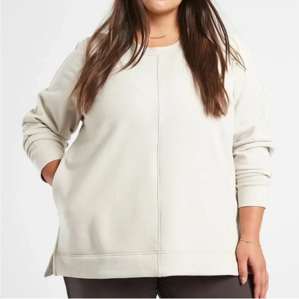 Athleta Retroplush Crewneck Pullover Sweatshirt Abalone Grey Size Medium - Image 3