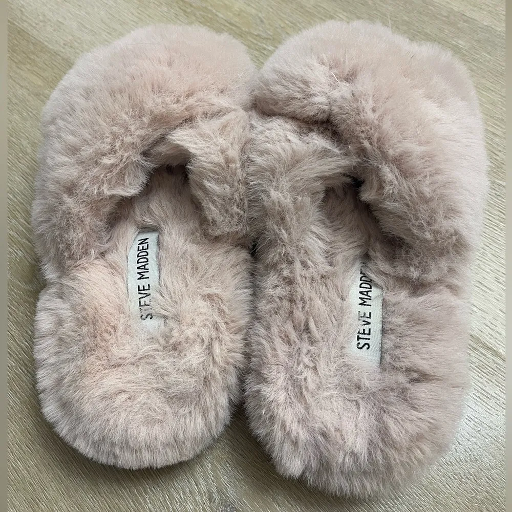 Steve Madden Pink Furry Slippers - Image 2