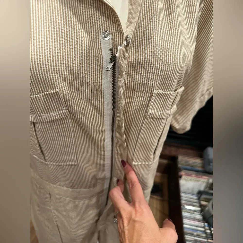 EUC VINTAGE Chic Beige small white stripes Jumpsuit with Pockets Tan Size undefined - Image 9