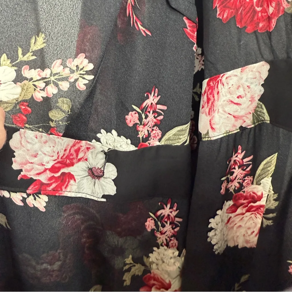 Torrid NWT Floral Wrap Dress Women’s Size 4 Ruffle Hem V-Neck‎ - Image 8