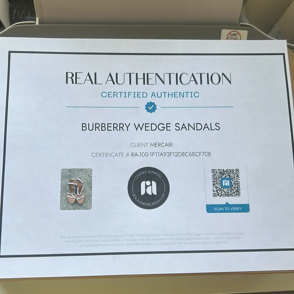 Burberry Nova Check Wedges w/ COE - Image 13