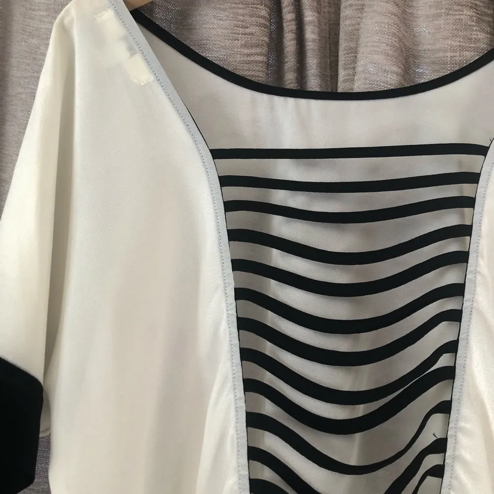 Ya Los Angeles White and Black Open Back Top - Image 5