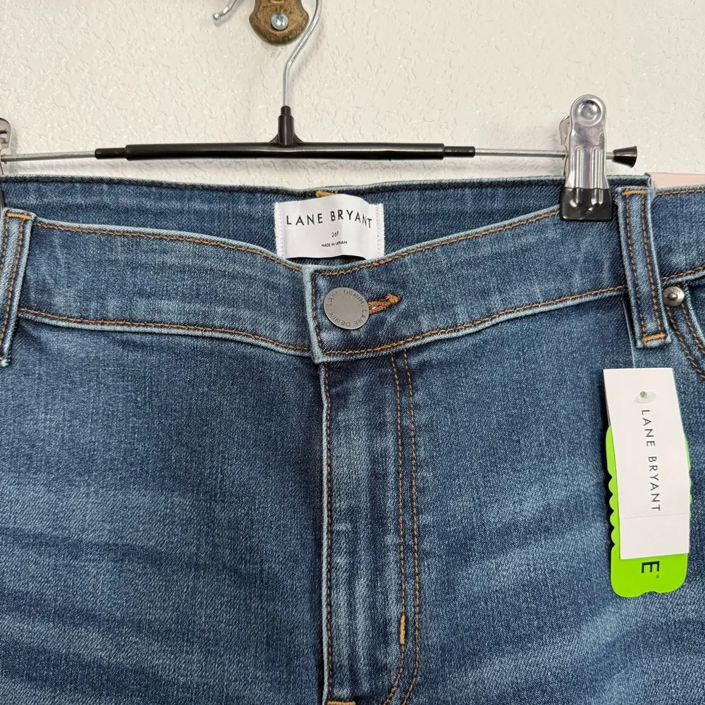 NWT Lane Bryant Mid Rise Body Icon Fit Jeans 26 Petite Blue - Image 2