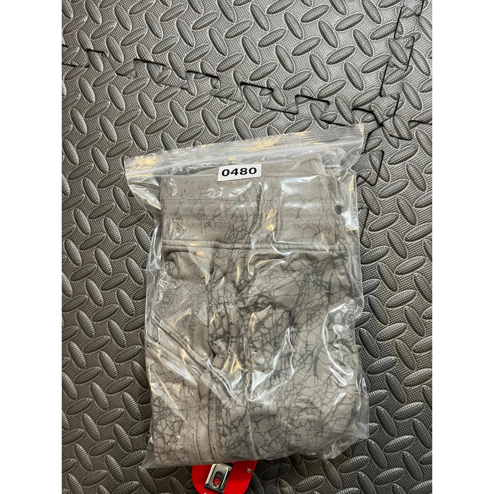 Lululemon‎ Jogger Womens 4 Warm Down Thread Dye Fractured Print Sweatpants - Image 9