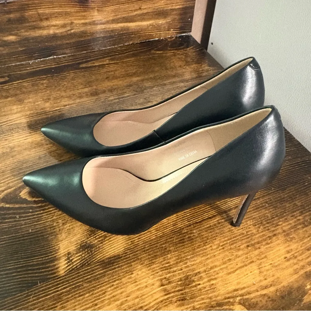 Cushionare‎ Black Pointed Toe Heels Size 9.5 - Image 2