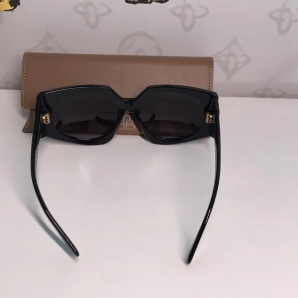 New Authentic Burberry BE4306 3001 Black Sunglasses - Image 8