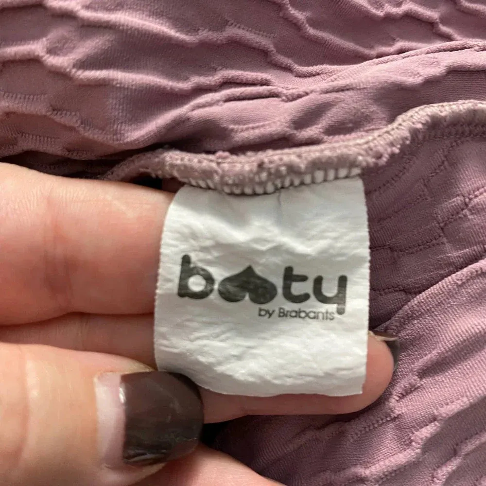 Booty by Brabants Original Cropped‎ Capri Amorzinho Mauve Purple Pink One Size - Image 12