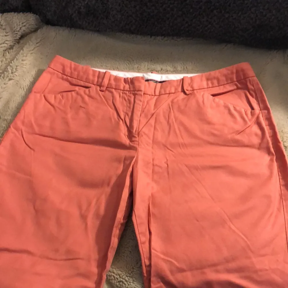 🔹 4 for 30 The Limited Cassidy Fit Coral Crops size 6 - Image 3