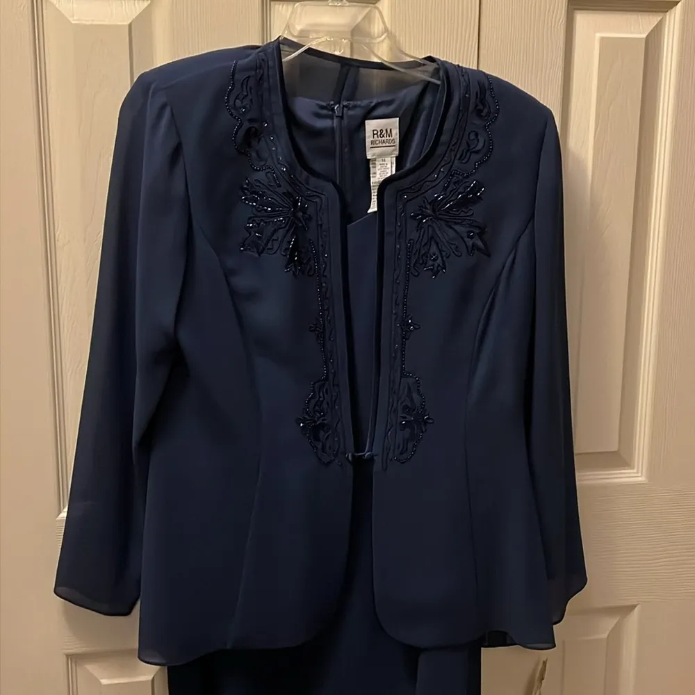 R&M Richard's 2 piece jacket dress, maxi length. Color is Slate. Size 14. NWT - Image 10