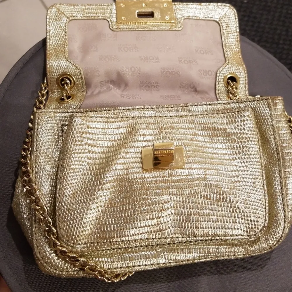 💕MICHAEL KORS💕 Lizard Embossed Leather Turnlock Crossbody Bag ~ Metallic Gold - Image 5