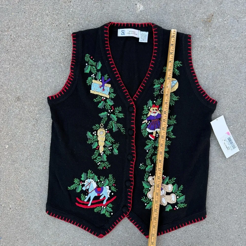 Vintage Y2K Ugly Christmas Black Sweater Vest Nordic Horse Drum Doll Bear NWT M Size M - Image 6