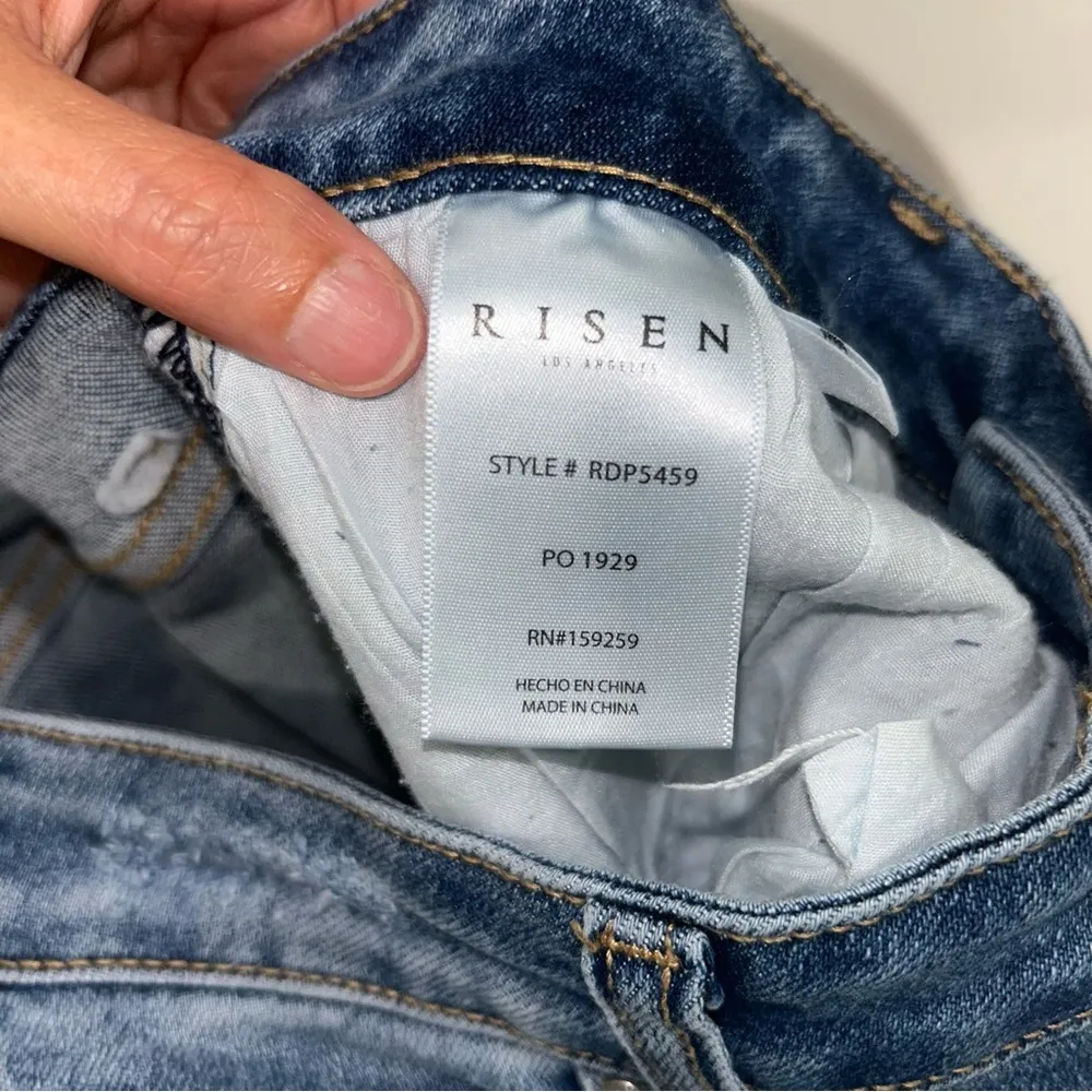 Risen Distressed Hem Jeans Women’s 9/29 Blue Size undefined - Image 8