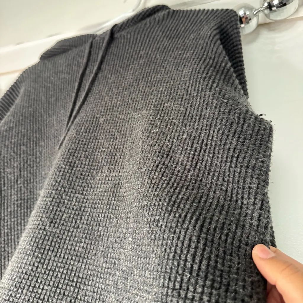 Marine Layer Georgia Dark Charcoal Waffle Knit Hoodie Long Sleeve Sweater Size S - Image 6