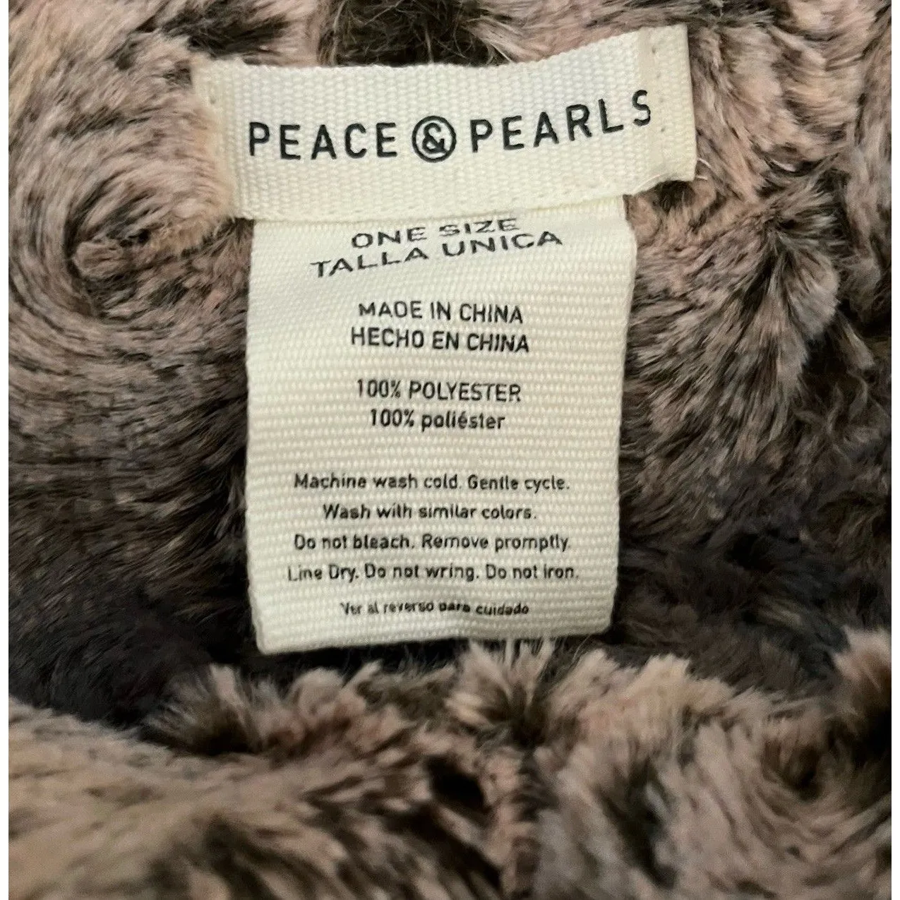 Peace & Pearls Faux Fur Wrap Shawl Infinity Scarf Cowl Rosette Plush One Size - Image 6