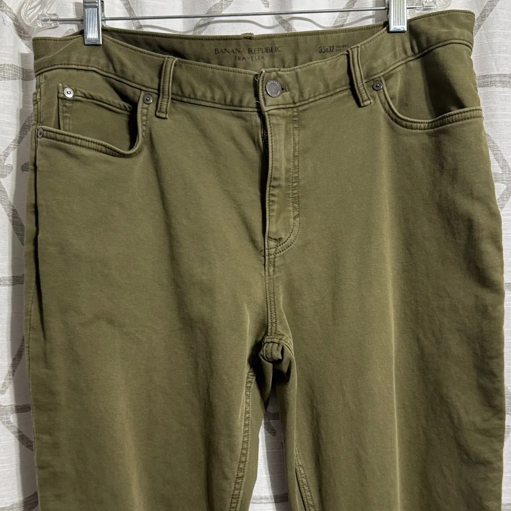 Banana Republic Olive Trousers Sz 35x30 - Image 2