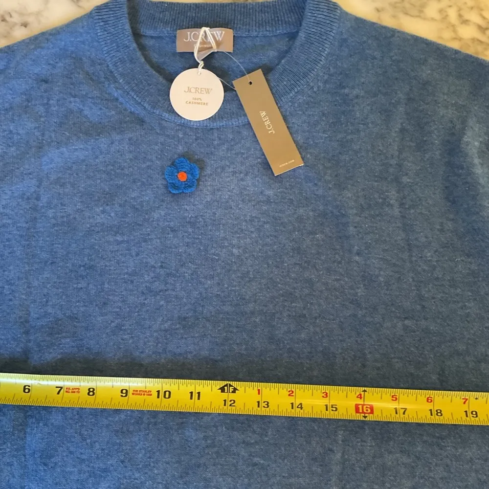 NWT J Crew Blue Cashmere Relaxed Crewneck Sweater Sz S Long Sleeve - Small Hole - Image 8
