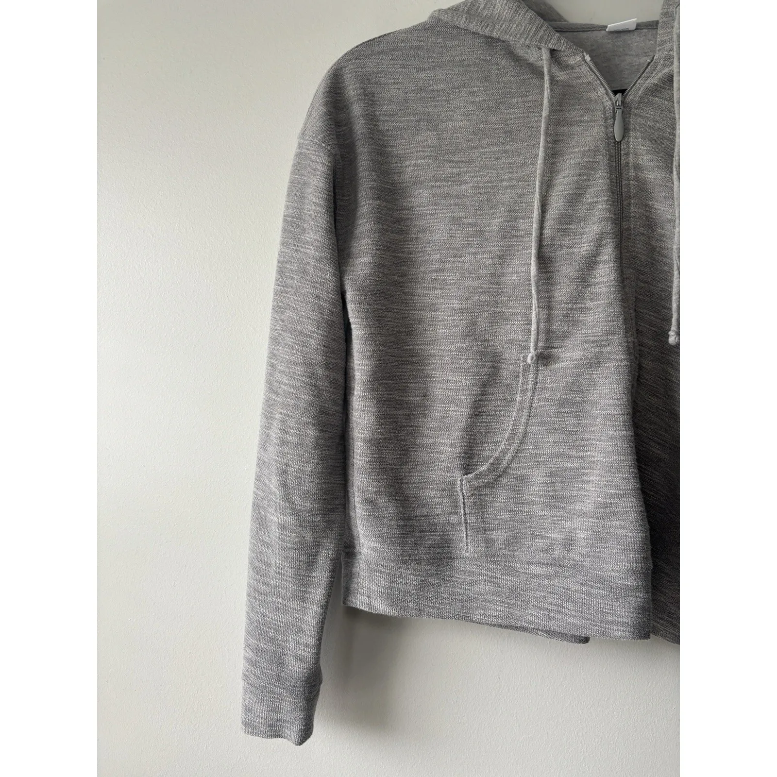 Old‎ Navy Heathered Gray Waffle Knit Zip Up Hooded Sweatshirt Size XS Pockets - Image 3