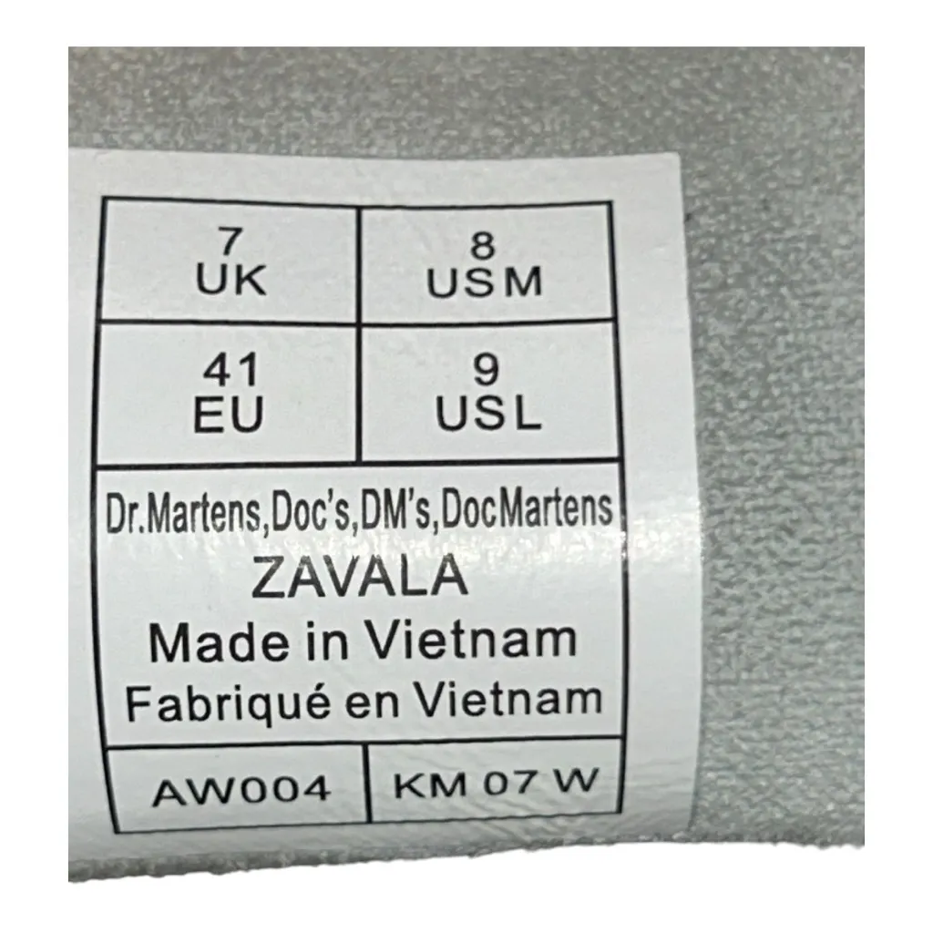 Dr. Martens Zavala Hydro Combat Boots White Leather
Women’s 9 / Men’s 8 like new - Image 6