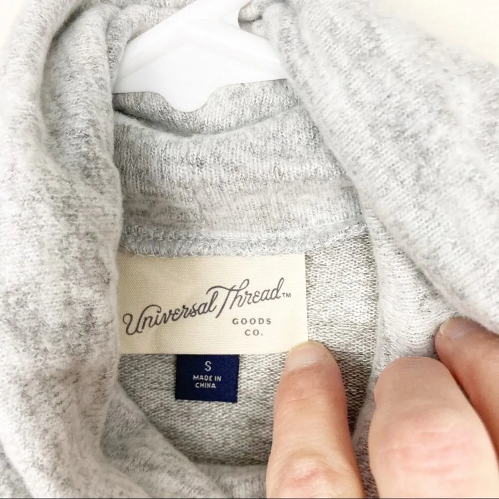 Universal Thread Gray Balloon Sleeve Turtleneck Sz S - Image 2