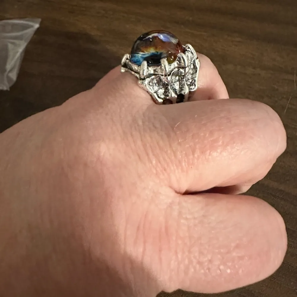 Men’s Eye Ring Silver - Image 7