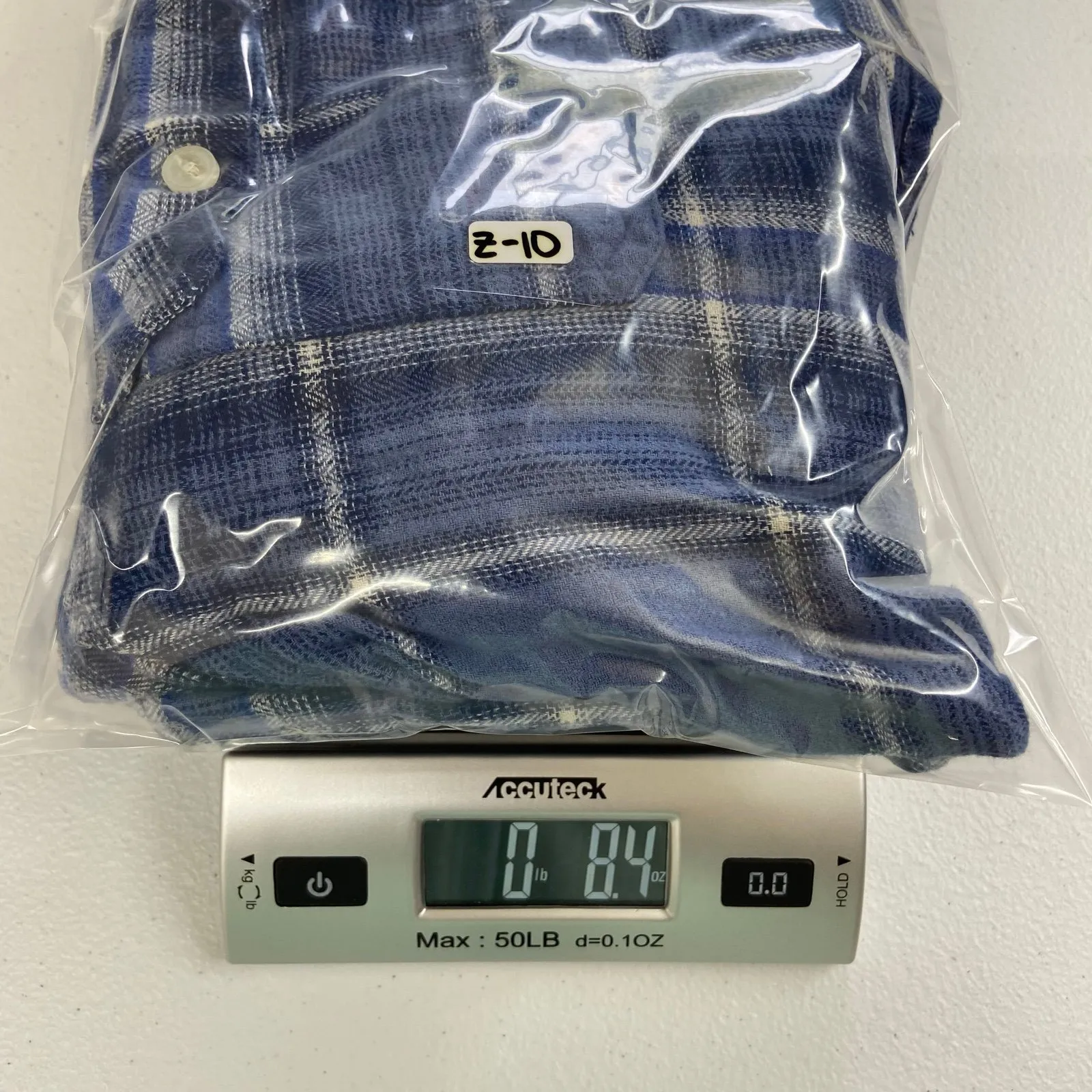 EUC Universal Thread women's blue button down cotton lightweight flannel shirt M - Image 7