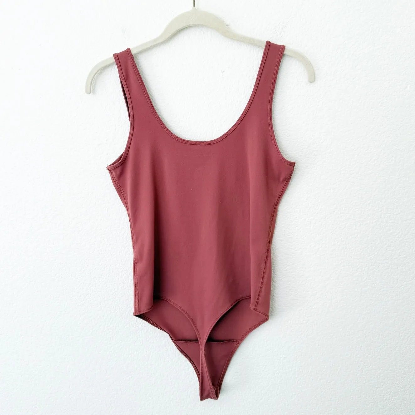 [Abercrombie & Fitch] Blush Pink Seamless Bodysuit Tank Scoop Neck Size Medium M - Image 2