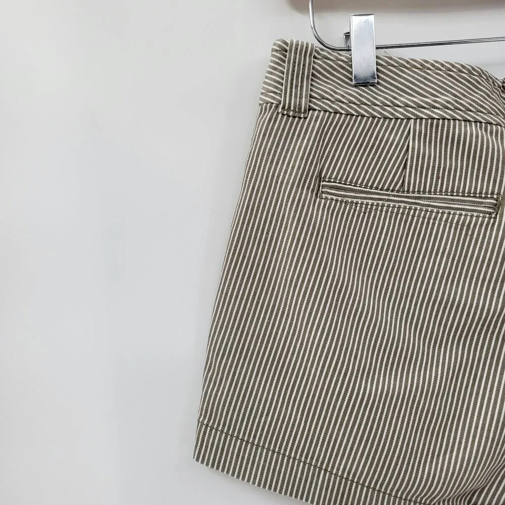 New York & Company Womens Shorts 2 Green White Striped Mid Rise Pockets Stretch - Image 5