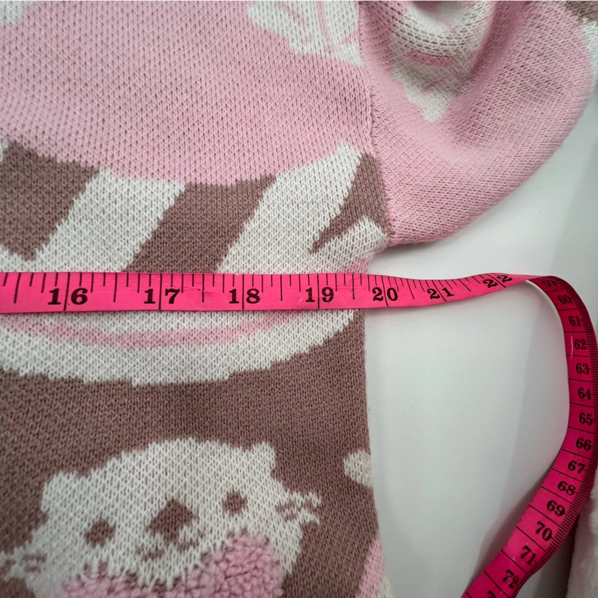 Jeana Draws pink Lakko the Otter crewneck sweater kawaii sz L XL Size L - Image 4