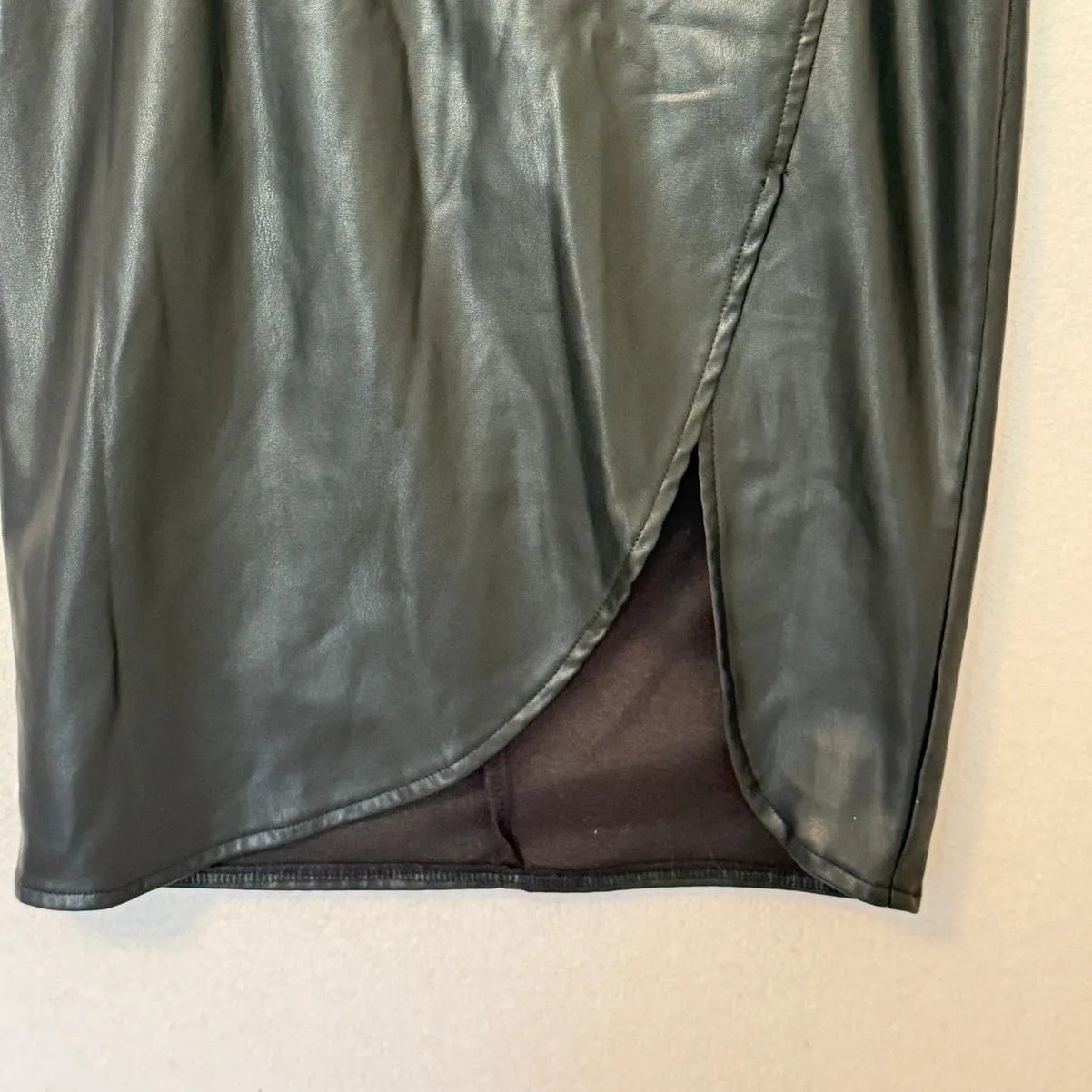 Parisian Style Faux Leather High Waist Pencil Skirt Sz XS Tulip Hem Goth Y2K Emo - Image 6
