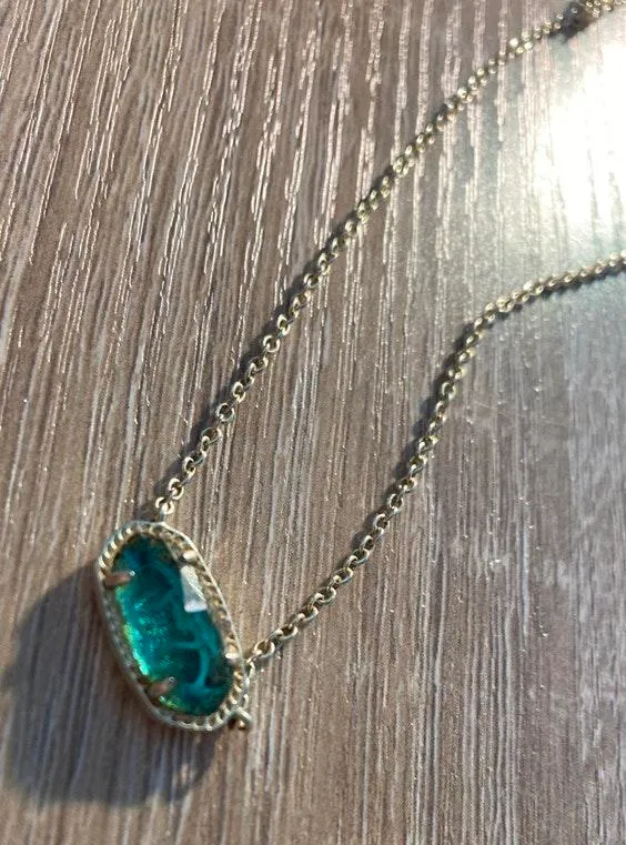 Kendra Scott Elisa Necklace - Image 3