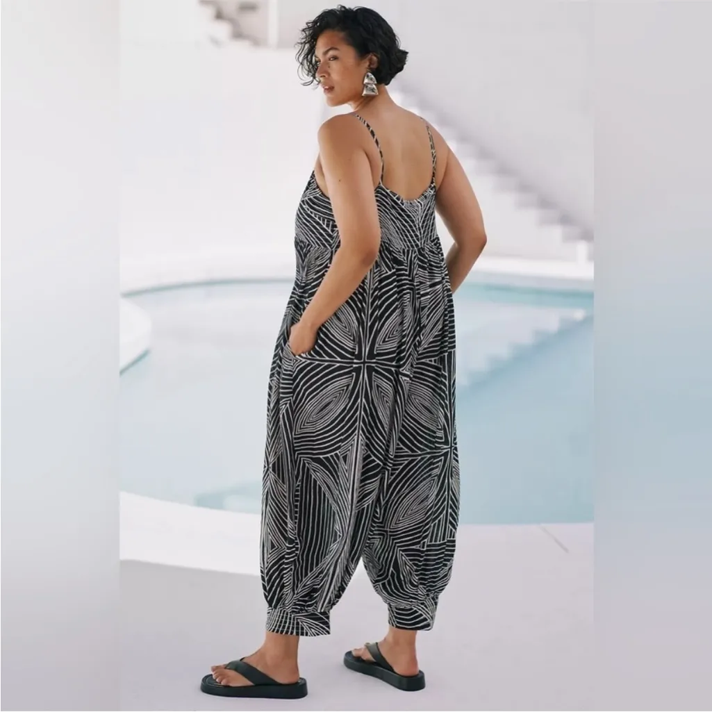 Anthropologie Printed Lounge Jumpsuit Size XL - Image 2