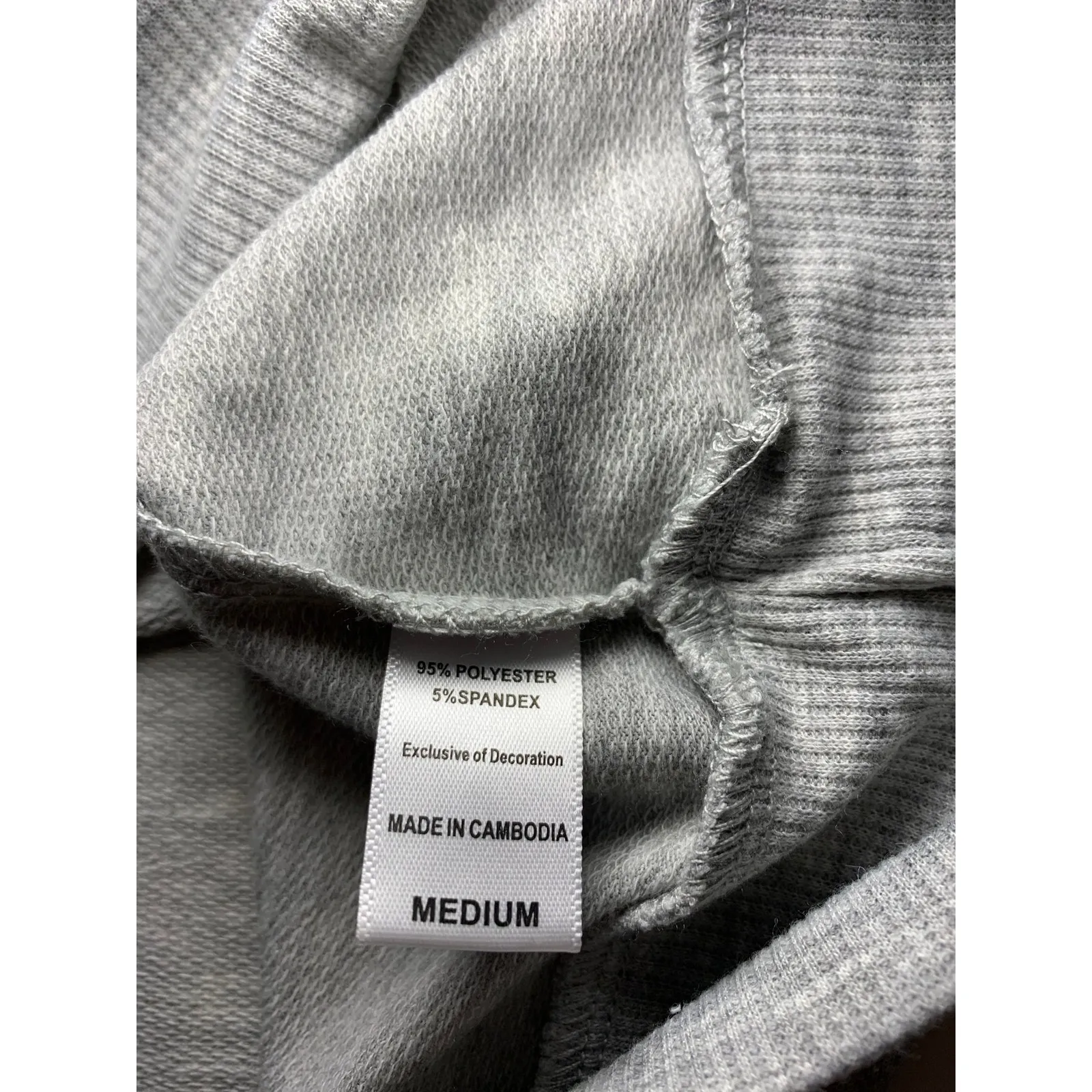 Muk Luks crew neck top gray women's size medium NEW - Image 5