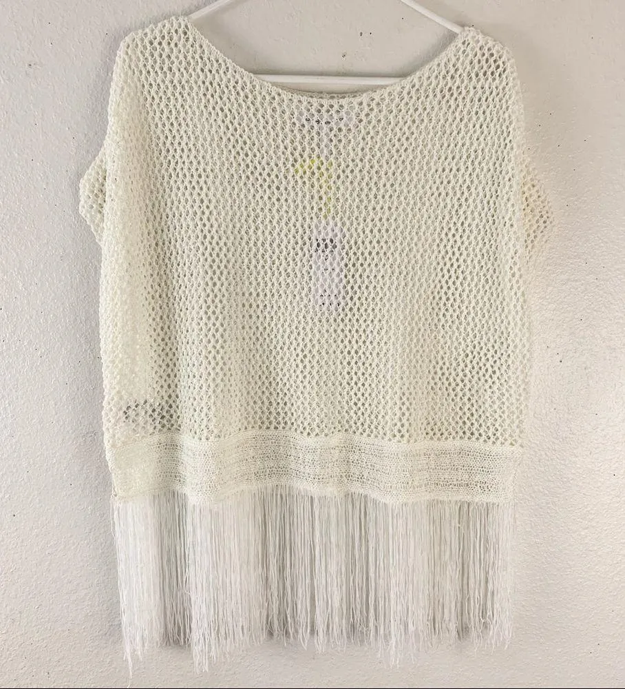 fringe trim hem crochet women’s white tunic top Size Medium - Image 9