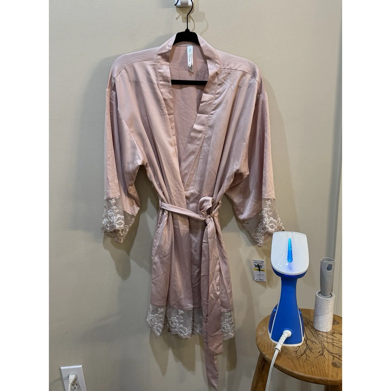 FLORA NIKROOZ Rosa Lace-Trim Satin Robe Size Medium Pink Embroidered - Image 3