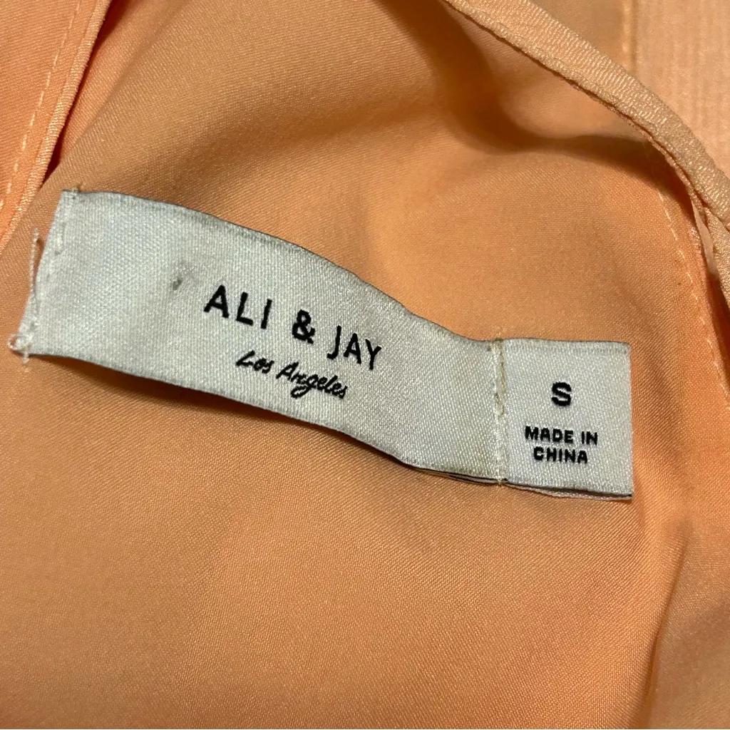 Ali & Jay‎ Beachcomber Wide LegJumpsuit, Peach Size Small - Image 10