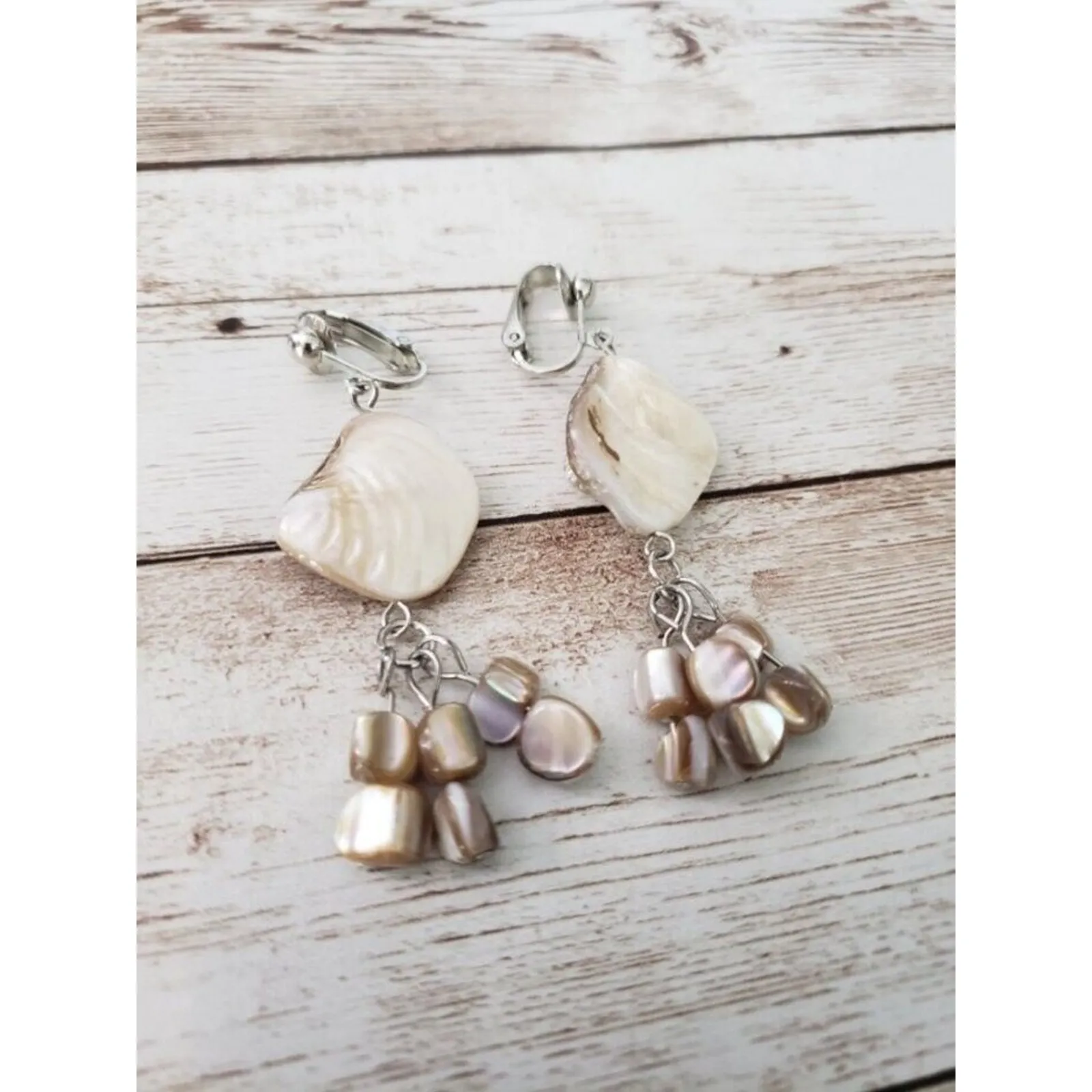 Vintage Clip On Earrings - Image 3