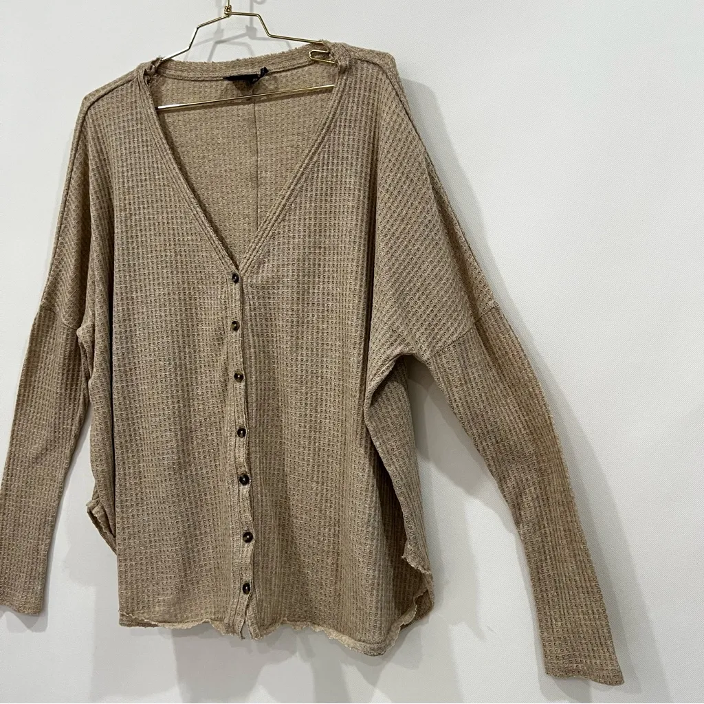 Urban Outfitters Out from Under JoJo waffle cardigan long sleeve top size large - Image 6
