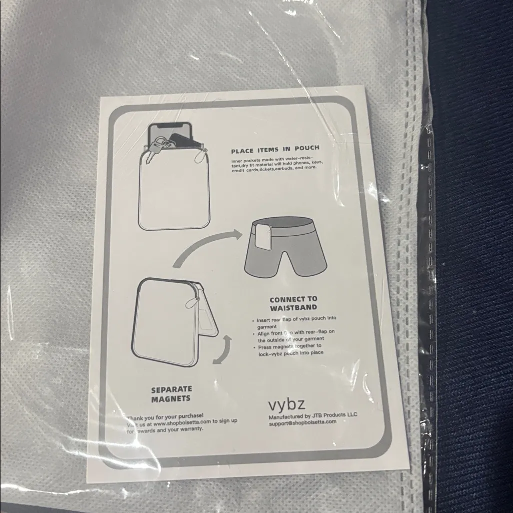 Magnetic Pocket Pal with Zippered Pocket & RFID Blocking Black - Image 6