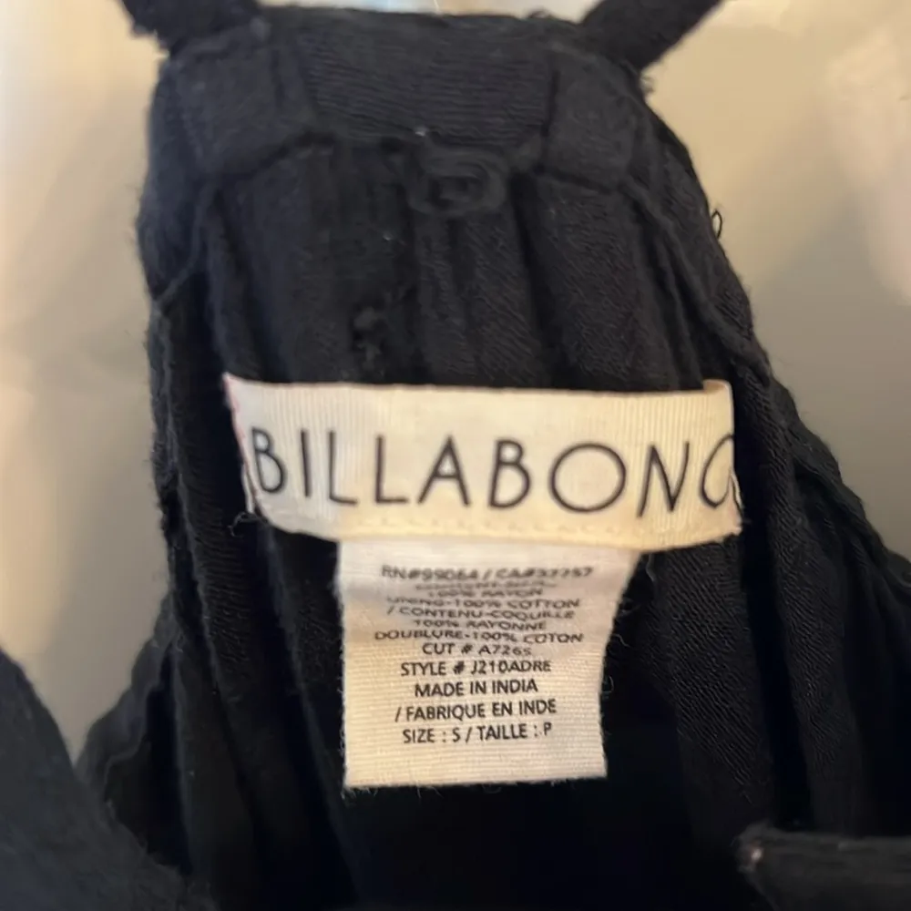 Billabong jumper romper black shorts pockets black women small - Image 2