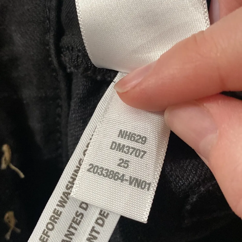 New Madewell The Mid-Rise Perfect Vintage Jeans in clean black wash size 25 - Image 11