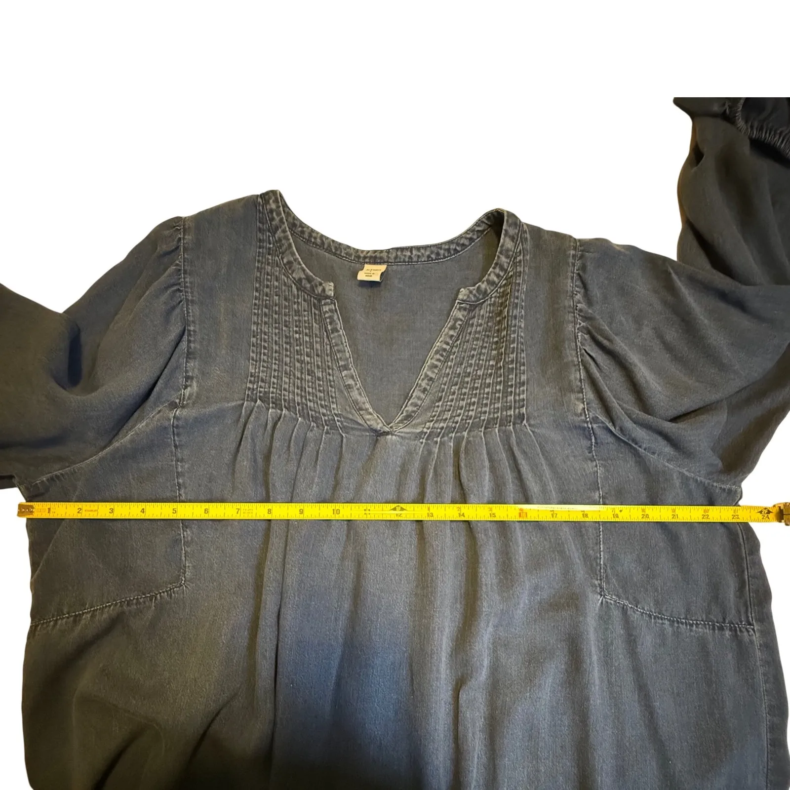 Old Navy Blue Denim Chambray Tunic Dress Balloon Long Sleeve Trendy VNeck Size L - Image 7