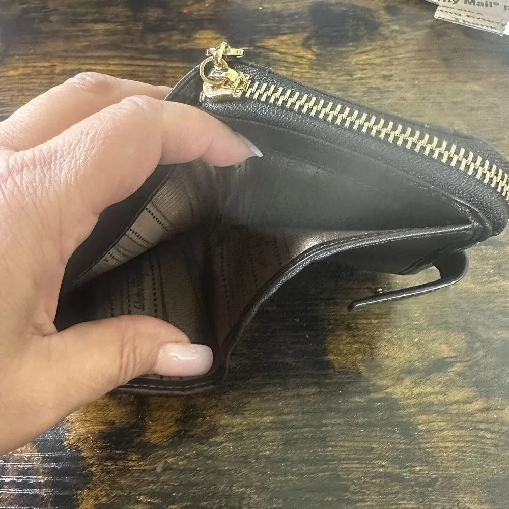 Ferragamo Vara Brown Leather Full Zip Compact Wallet Brown Authenticated W/ COA - Image 10