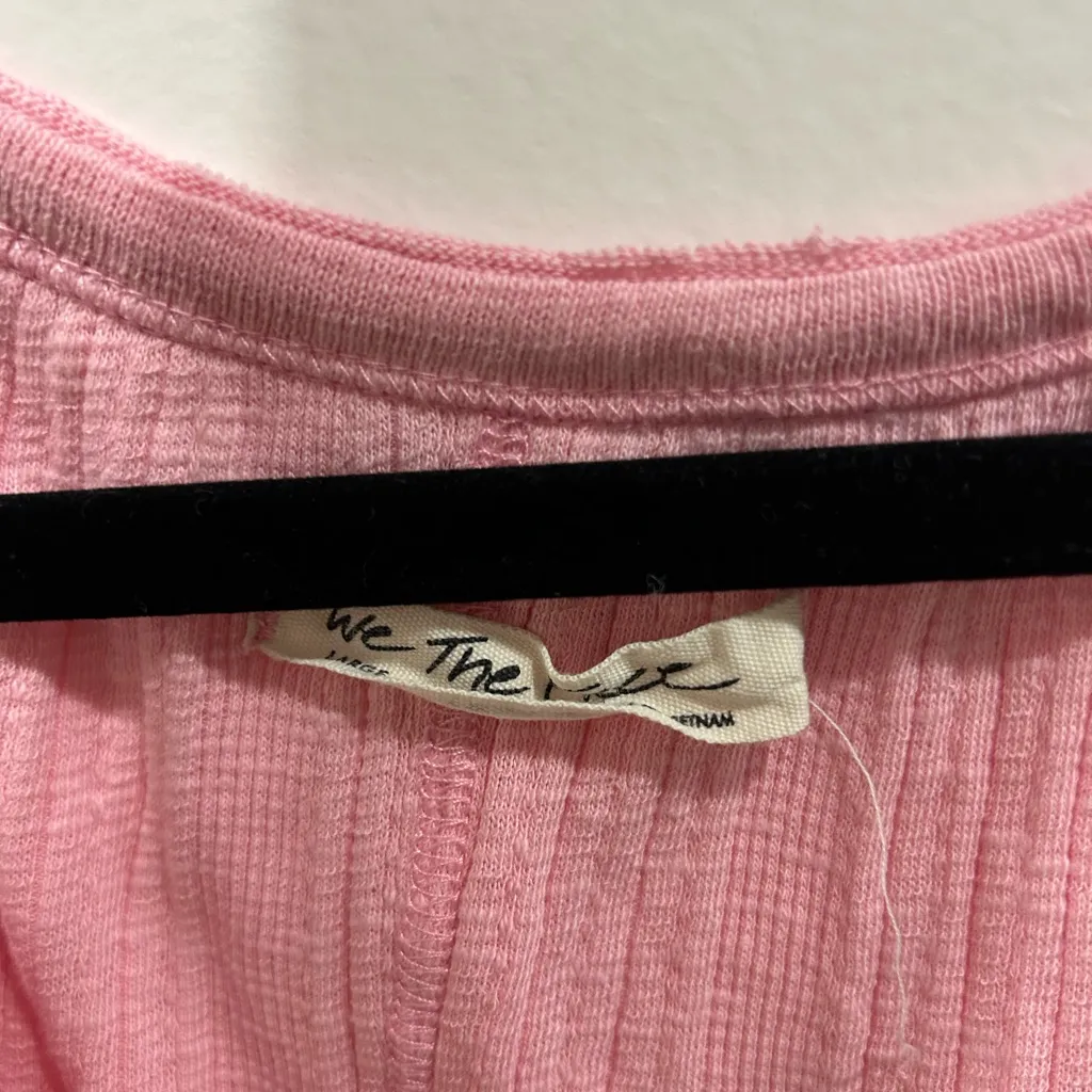 We The Free Daisy Tee | Button Front Ribbed Top | Pink | Size L Size L - Image 4