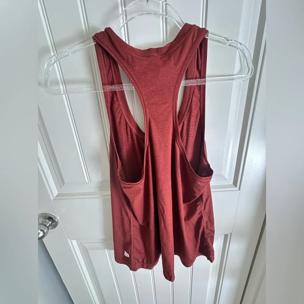 Vuori  Backless Sleeveless Tank Top - Image 3