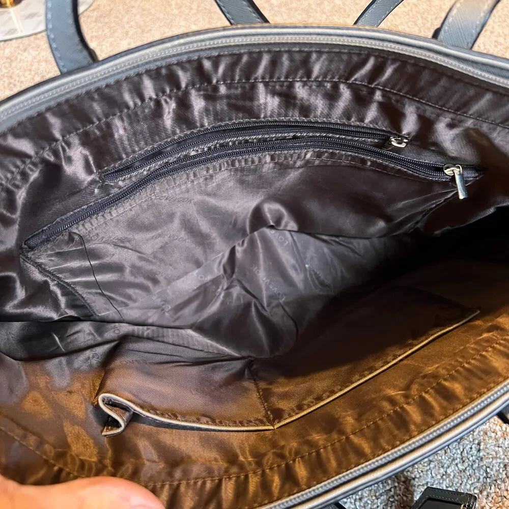 LoveVook Gray Shoulder Bag. PU Leather. Zip Closure, Front and Inside Pockets. - Image 6