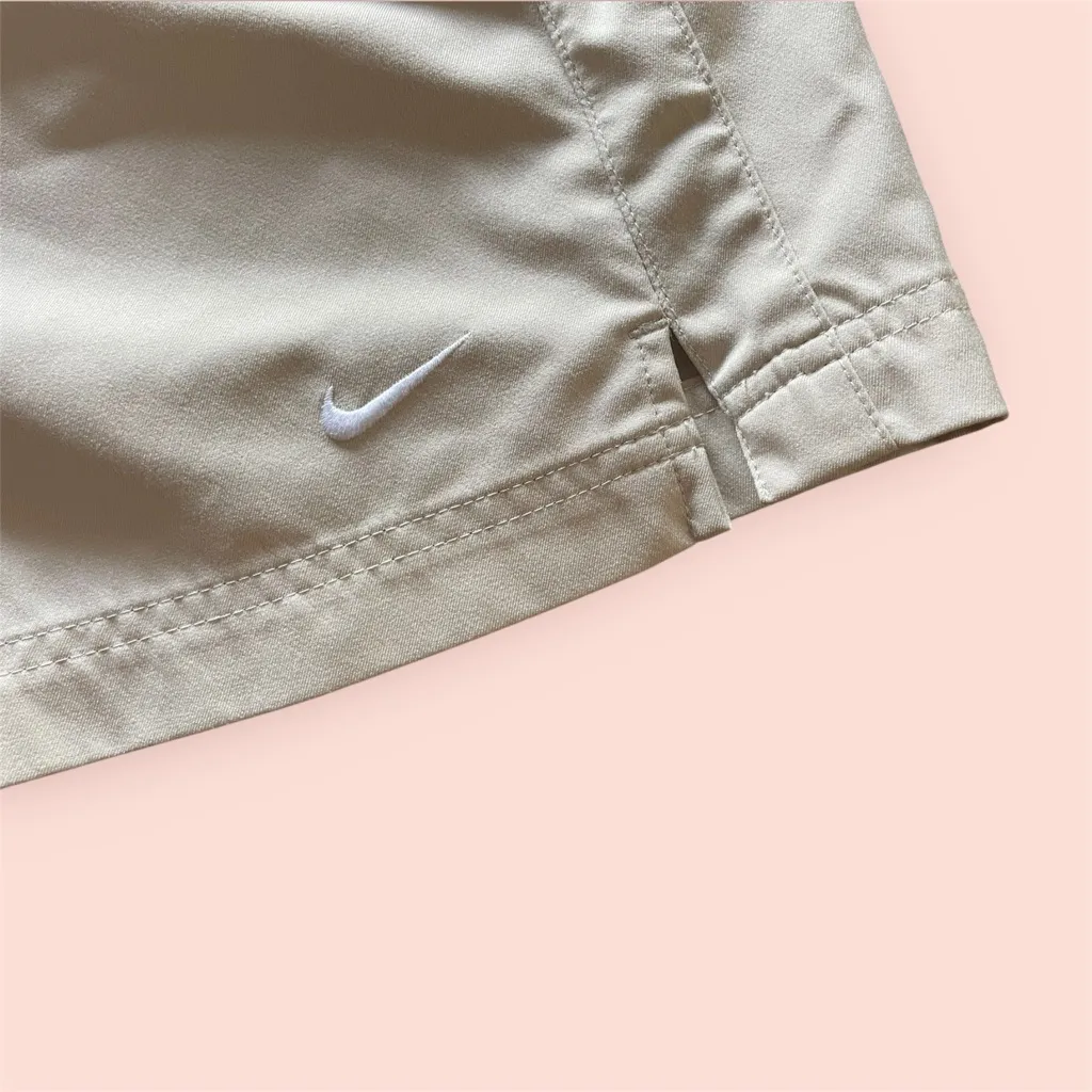 Nike Women's Cream Poplin Shorts size Small high waist 3 inch. - Image 2